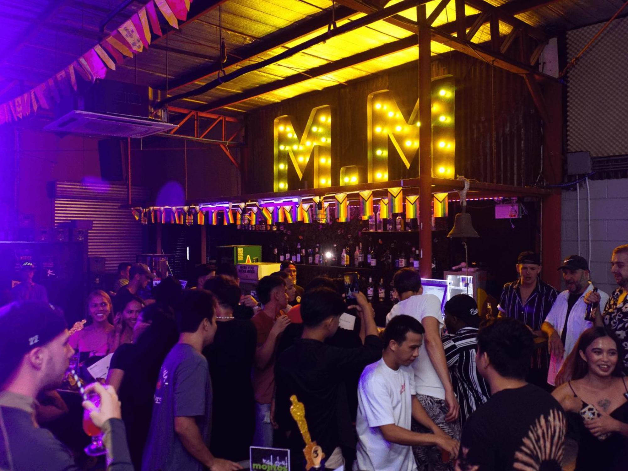 Mad Monkey Cebu City Bagian luar foto