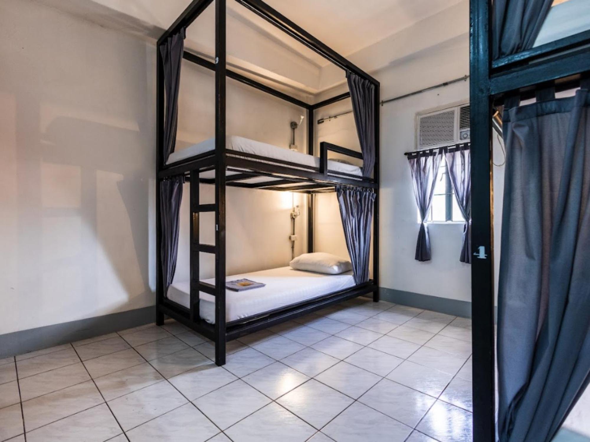 Mad Monkey Cebu City Bagian luar foto